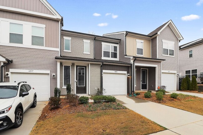 Building Photo - Brand NEW Townhome for RENT!