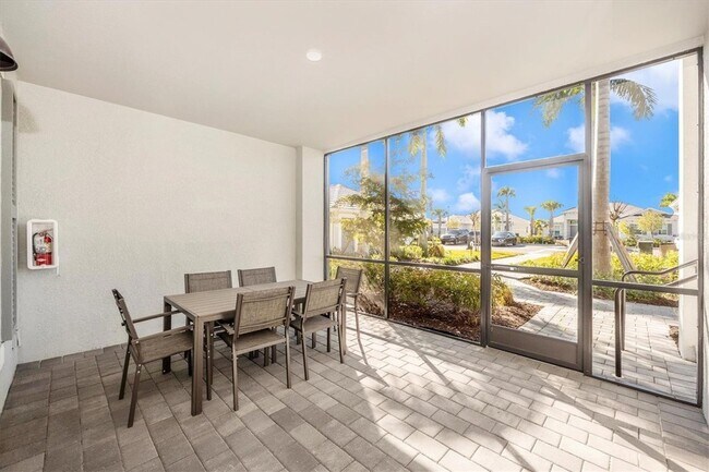 Building Photo - 12550 Galapagos Ct