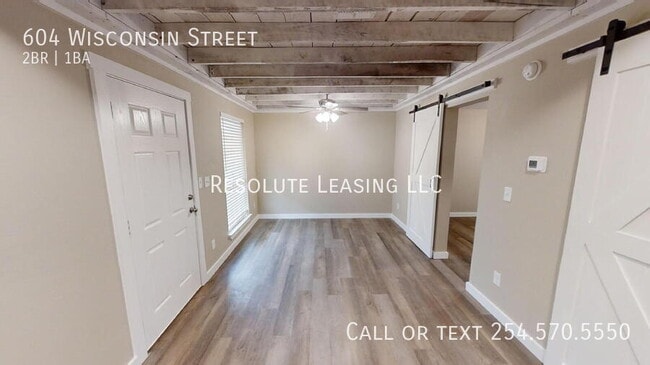 Building Photo - 604 Wisconsin St