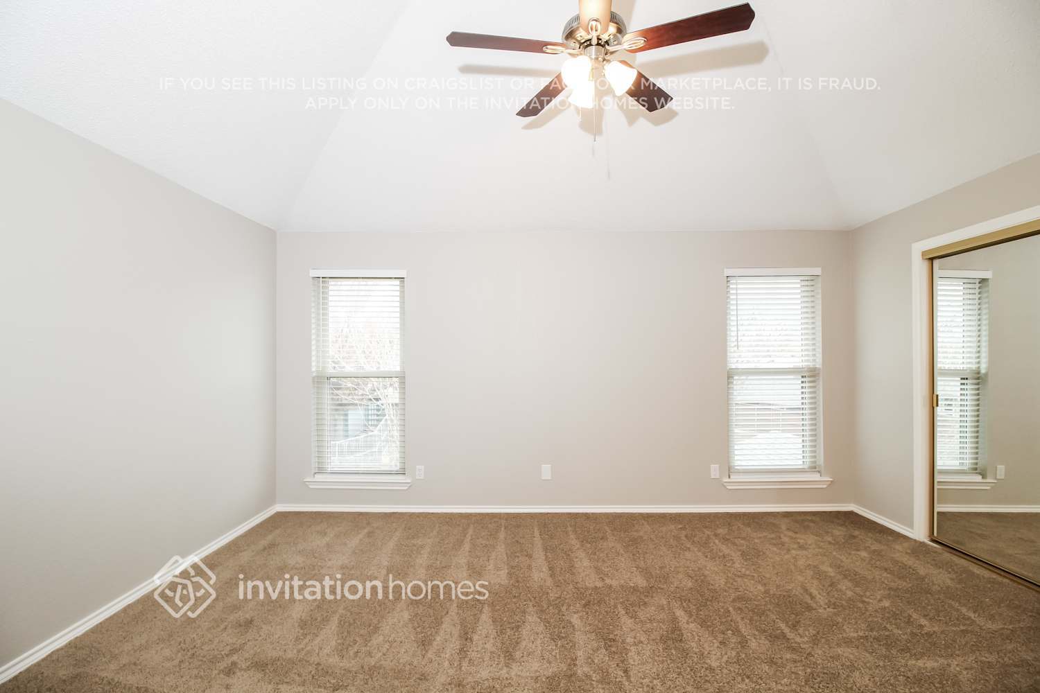 Building Photo - 1530 Knollview Ln