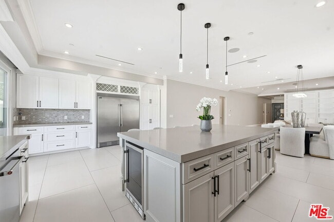 Building Photo - 12419 Erwin St