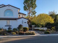 Building Photo - For Lease – Fully Renovated & Furnished Ne...