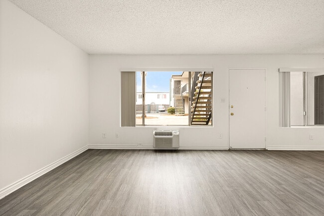 Building Photo - Terre at 1050 Peach