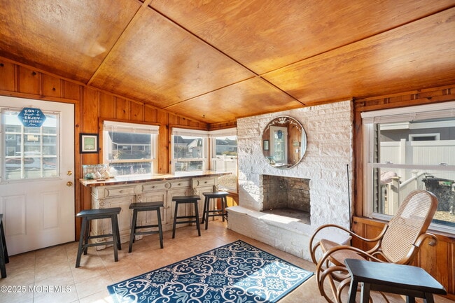 Building Photo - 825 Leeward Dr