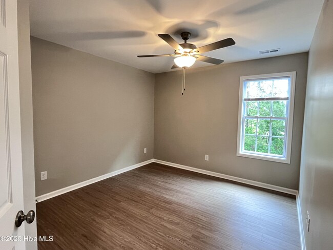 Building Photo - 2708 Jefferson Dr