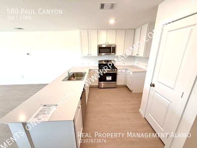 Building Photo - 580 Paul Cyn