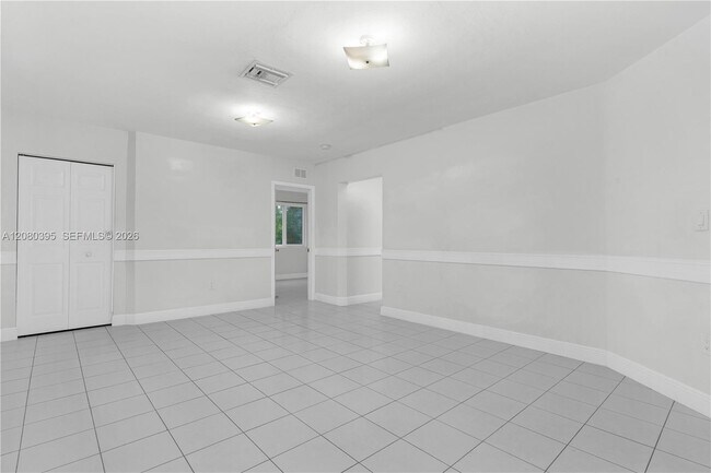 Building Photo - 9441 SW 27th Dr