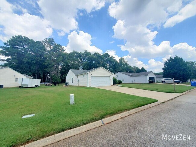 Building Photo - 21 Reedy River Way