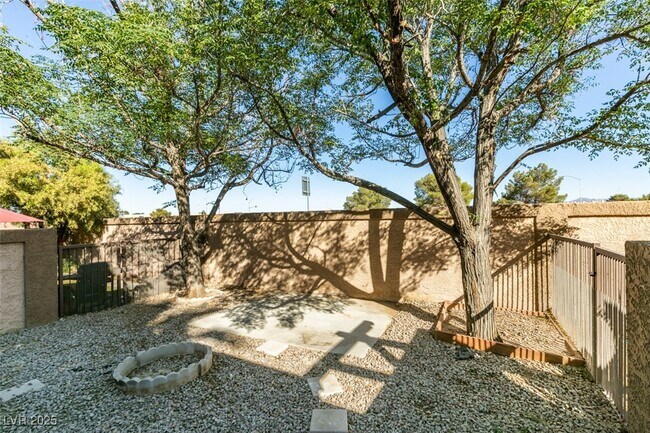 Building Photo - 4012 Grasmere Ave
