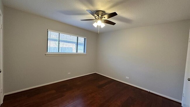 Building Photo - 11527 Cedar Creek Dr