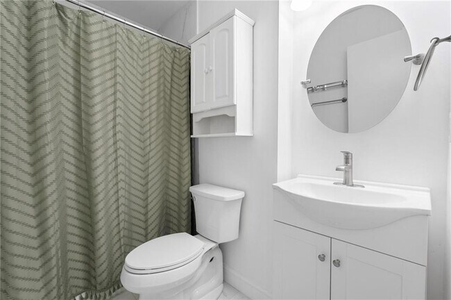 Building Photo - 757 Houston Mill Rd NE