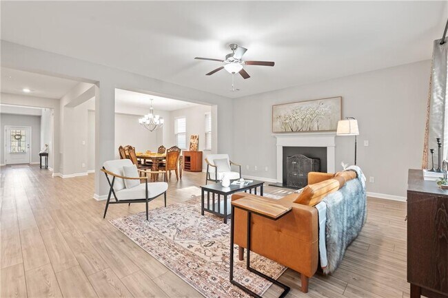 Building Photo - 4437 Waxwing St