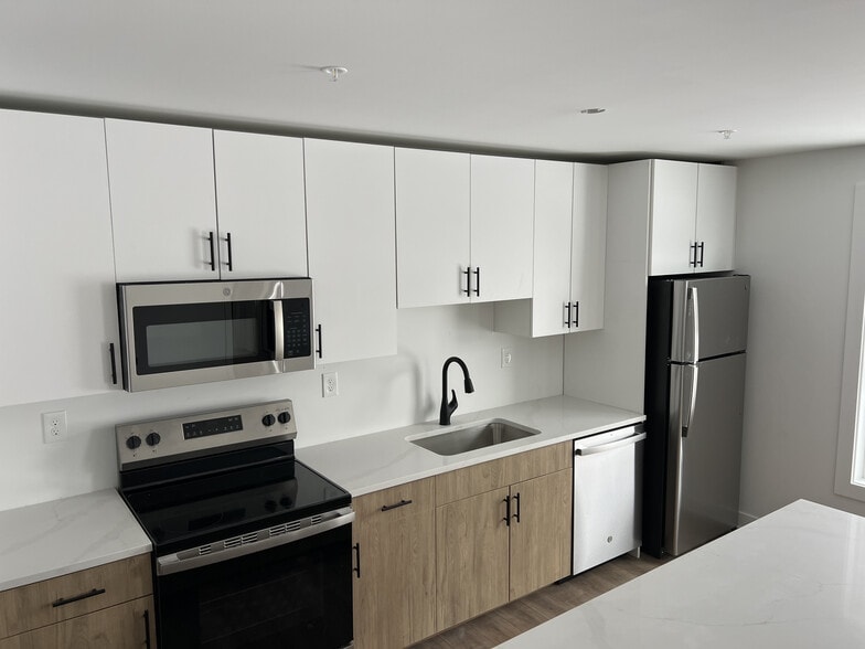 Building Photo - The Residences at Davis Pines