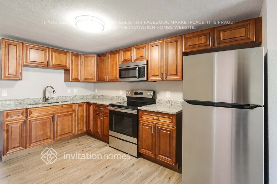 Building Photo - 15723 Sea Pines Dr