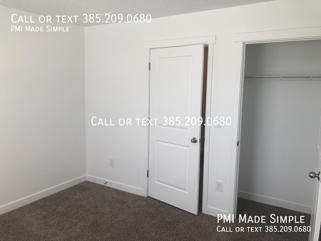 Building Photo - 970 W Broadleaf Dr