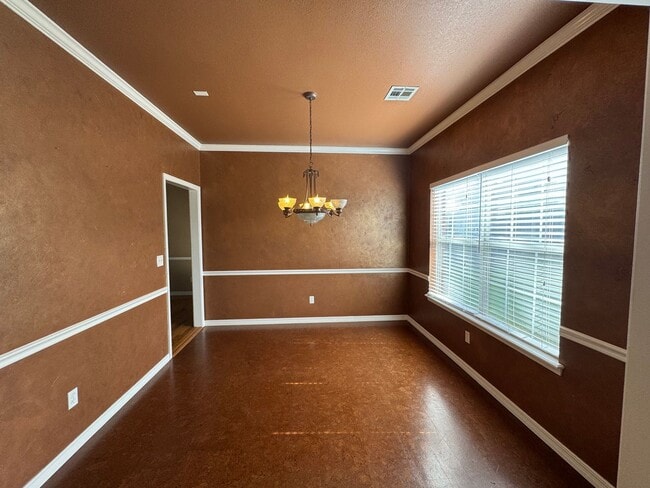 Building Photo - BIXBY - 4 Bedroom, 2.5 baths, 2 car garage...