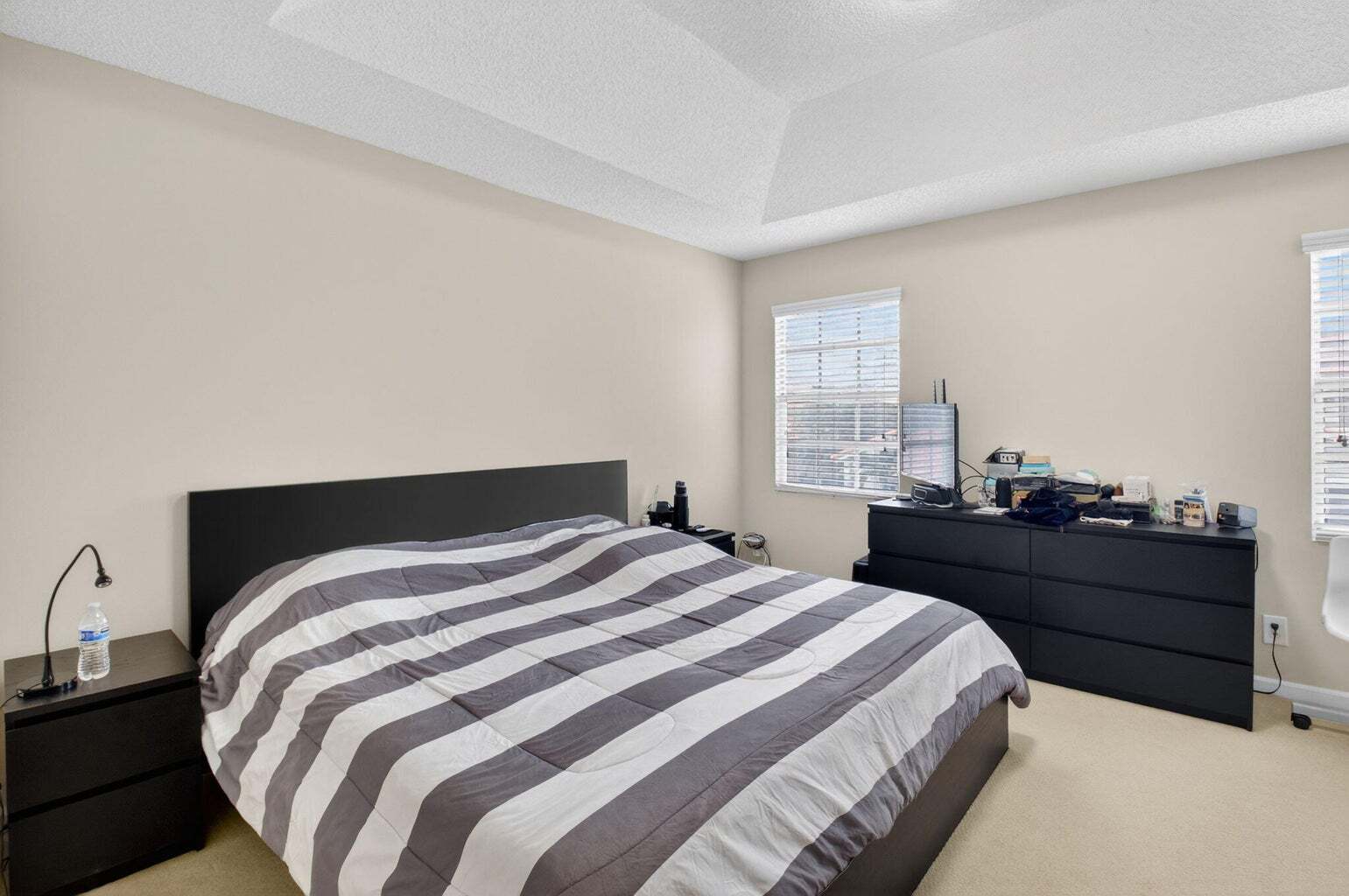 Building Photo - 20951 Via Alamanda