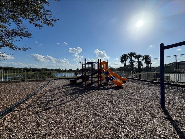 Building Photo - 3011 Hemingway Cir