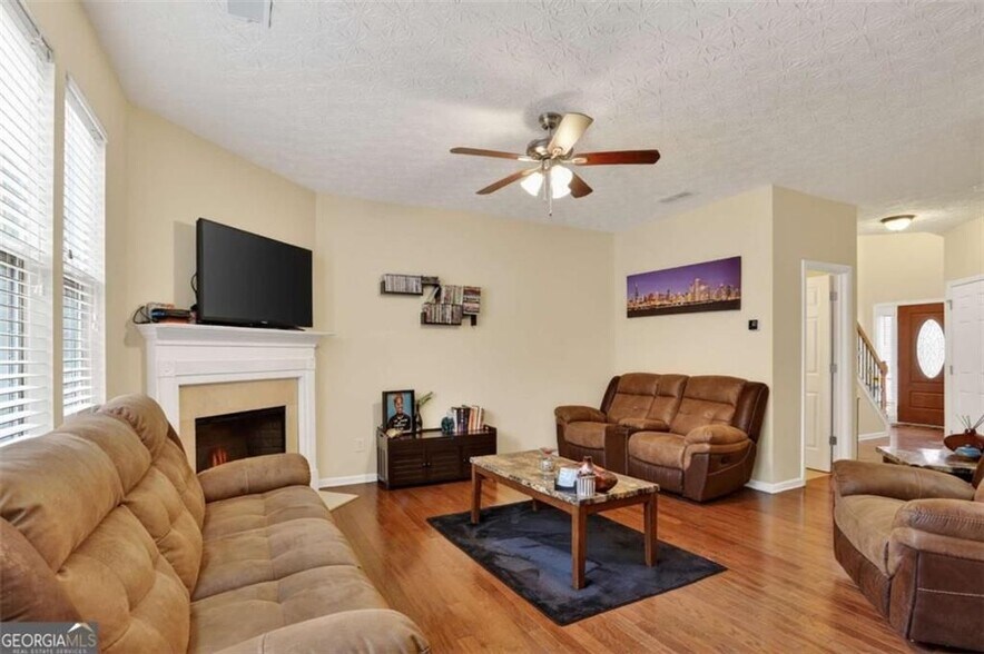 Building Photo - 5556 Cascade Run