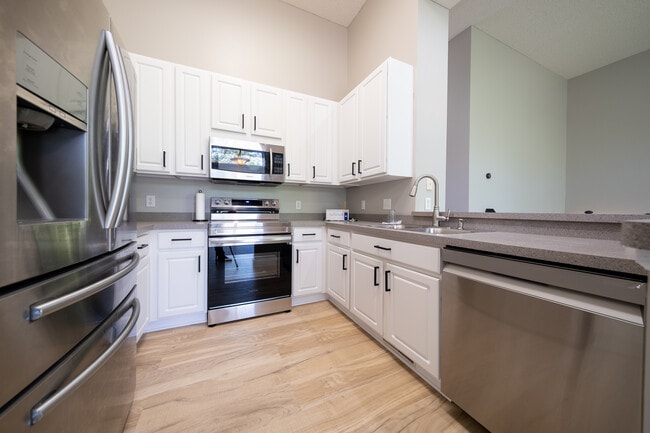 Building Photo - 5008 Bluff Heights Trail SE