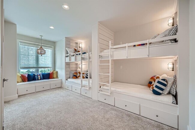 Building Photo - 19517 Flying J Blvd