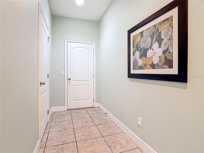 Building Photo - 8149 Roseville Blvd