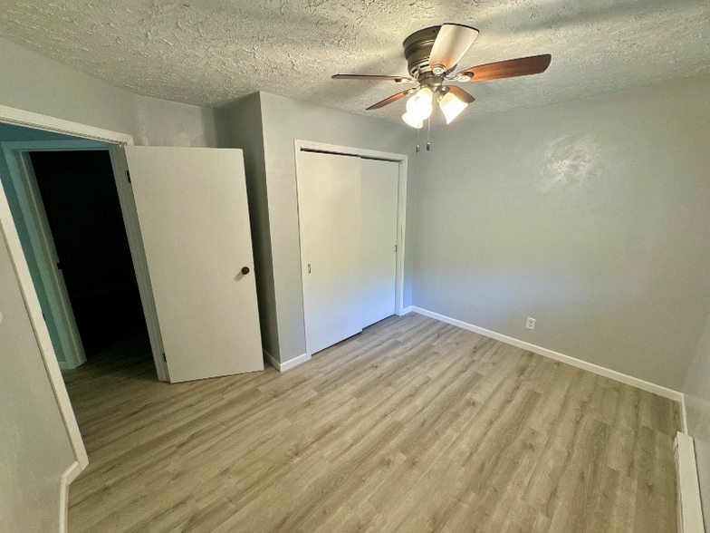 Building Photo - 4211 US-6