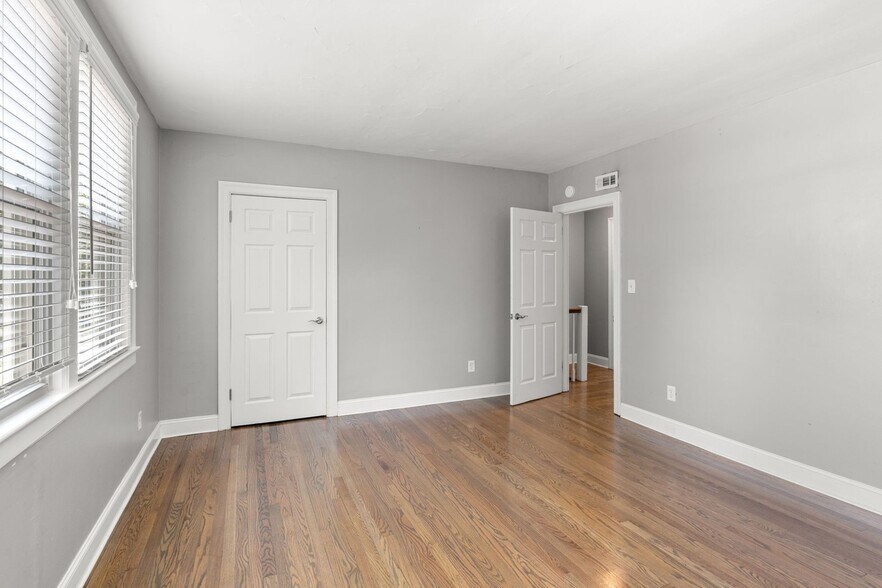 Building Photo - 4006 Auburn Ln