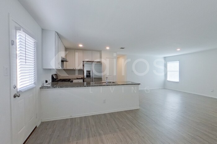 Building Photo - 14318 Calaveras Creek