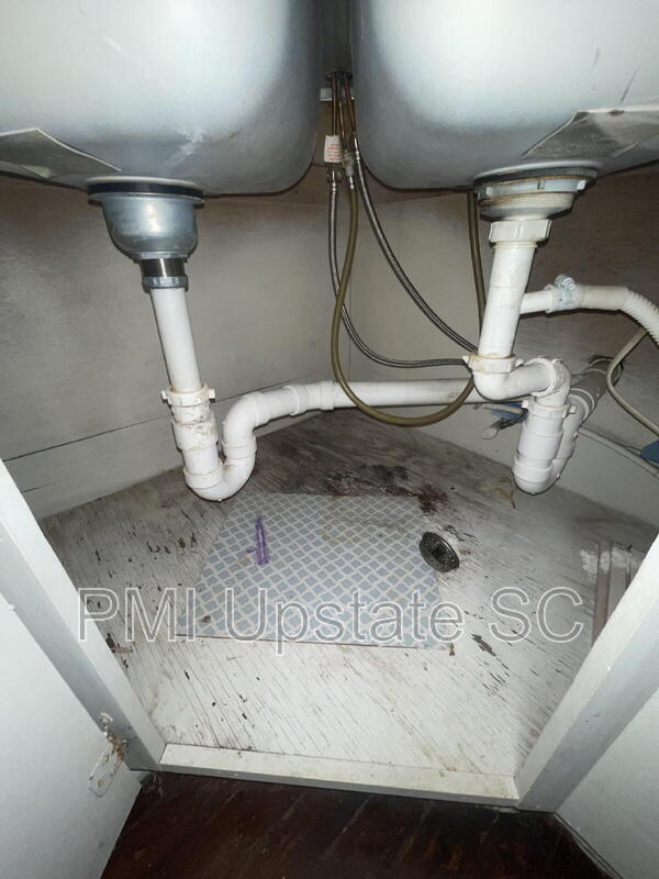 Building Photo - 181 N Fairview Ave