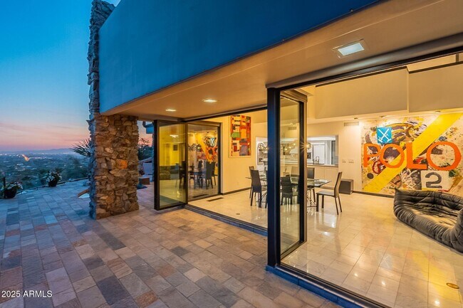 Building Photo - 7044 N Hillside Dr
