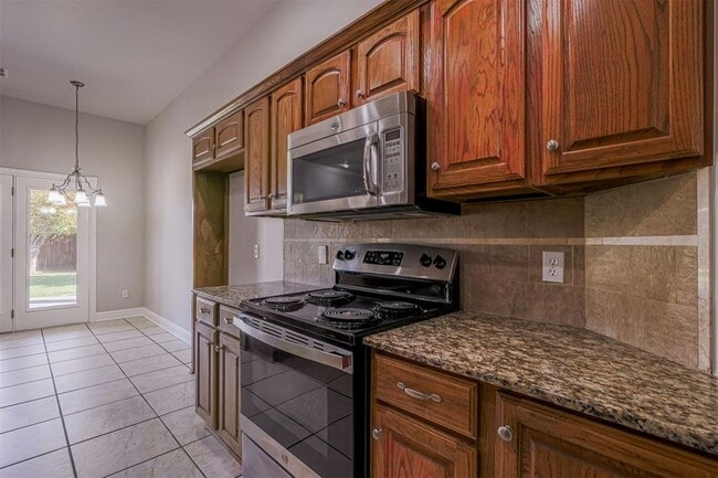 Building Photo - 11517 NW 6th St