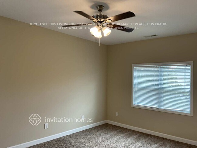 Building Photo - 600 Hadlow St