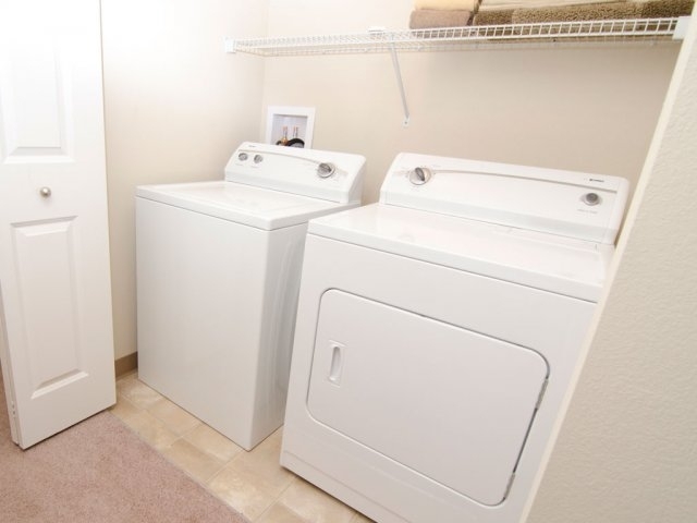 Washer and Dryer - Cedar Greens Apartments