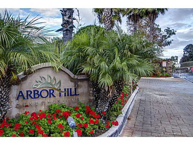 Building Photo - Charming 1-Bedroom Condo with Park-Like Views in Gated Community