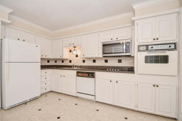 Building Photo - 7225 Beechnut St