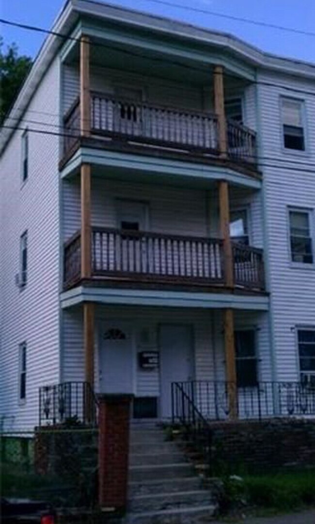 Building Photo - 51 W Park St