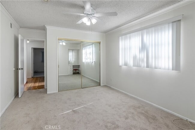 Building Photo - 11543 Swinton Ave