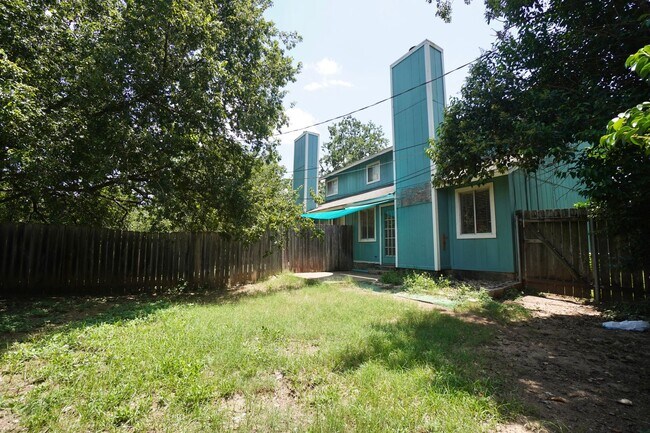 Building Photo - 7602 Woodstone Cove