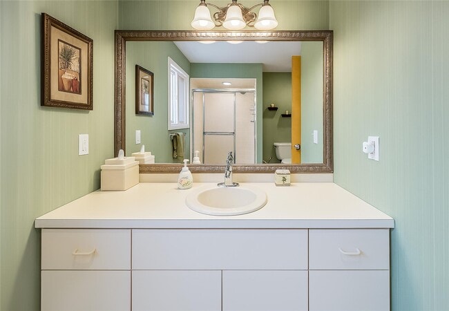 Building Photo - 60 Quogue Riverhead Rd