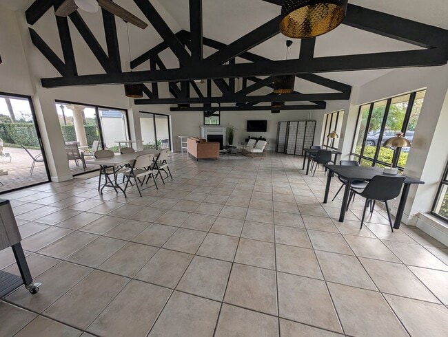 Building Photo - Fairview Vista Point 2 Bed / 2 Bath