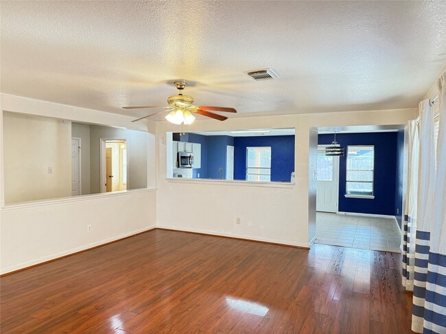 Building Photo - 10210 Cades Creek Ct