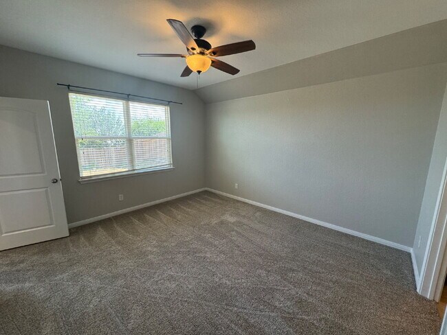 Building Photo - 3-bed 2-bath 2-car garage in Magnolia Spri...