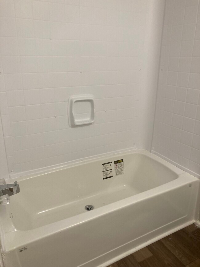 Building Photo - Zelma