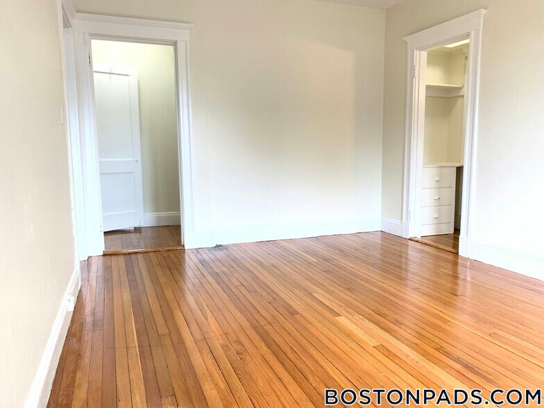 Building Photo - 1167 Boylston St