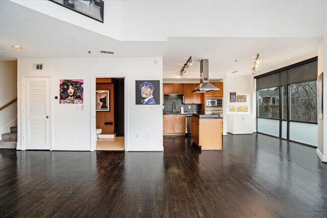 Primary Photo - 2626 Peachtree Rd