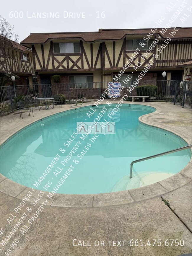 Building Photo - 600 Lansing Dr