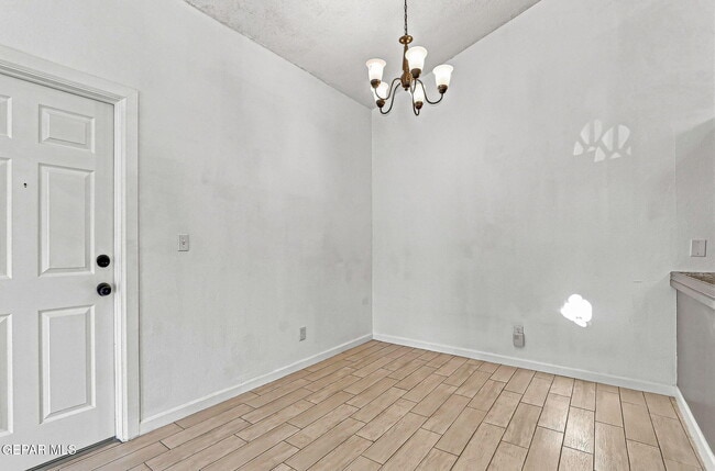 Building Photo - 204 Cutlass Dr