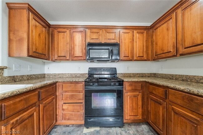 Building Photo - 7858 Windhamridge Dr