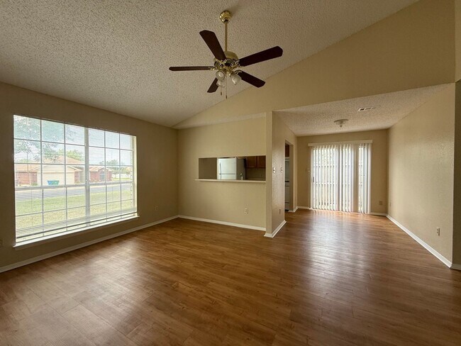 Building Photo - Annettes -2310 Fuzz Fairway, Austin, TX 78...